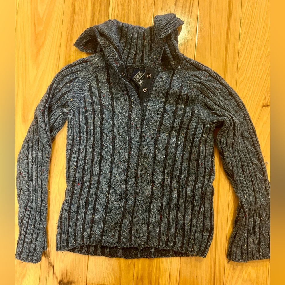 Girls blue/black cable knit sweater size small.